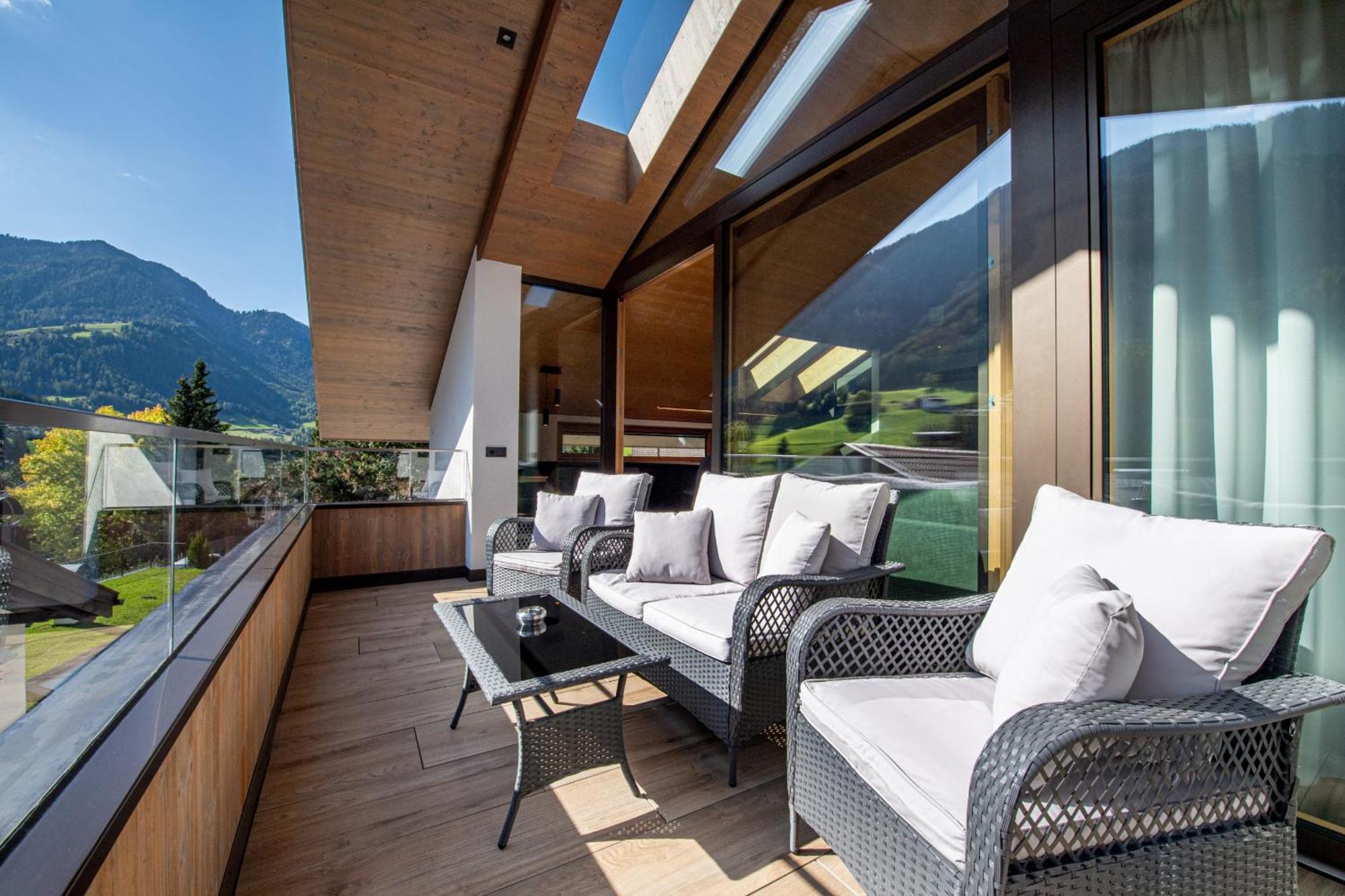 Apartments Dami Ortisei Bagian luar foto