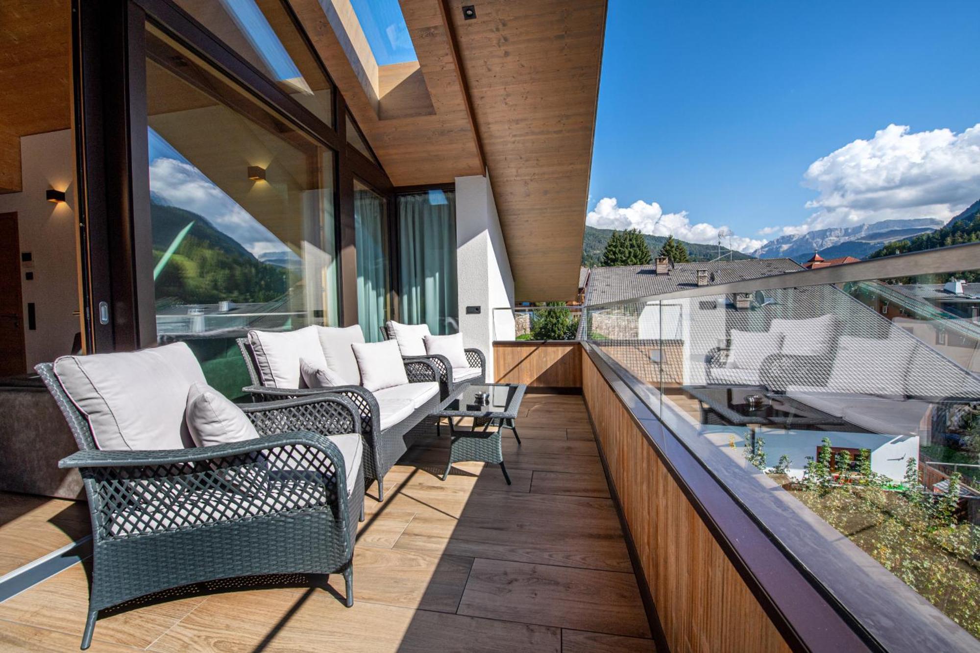 Apartments Dami Ortisei Bagian luar foto